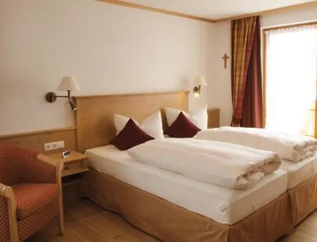 Naturparkhotel Schwarzwaldhaus 3*