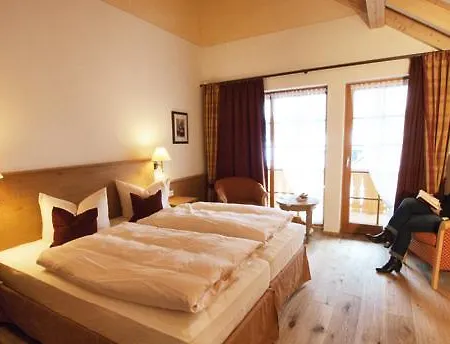 Naturparkhotel Schwarzwaldhaus 3* بيرنو ام سشوارتزال